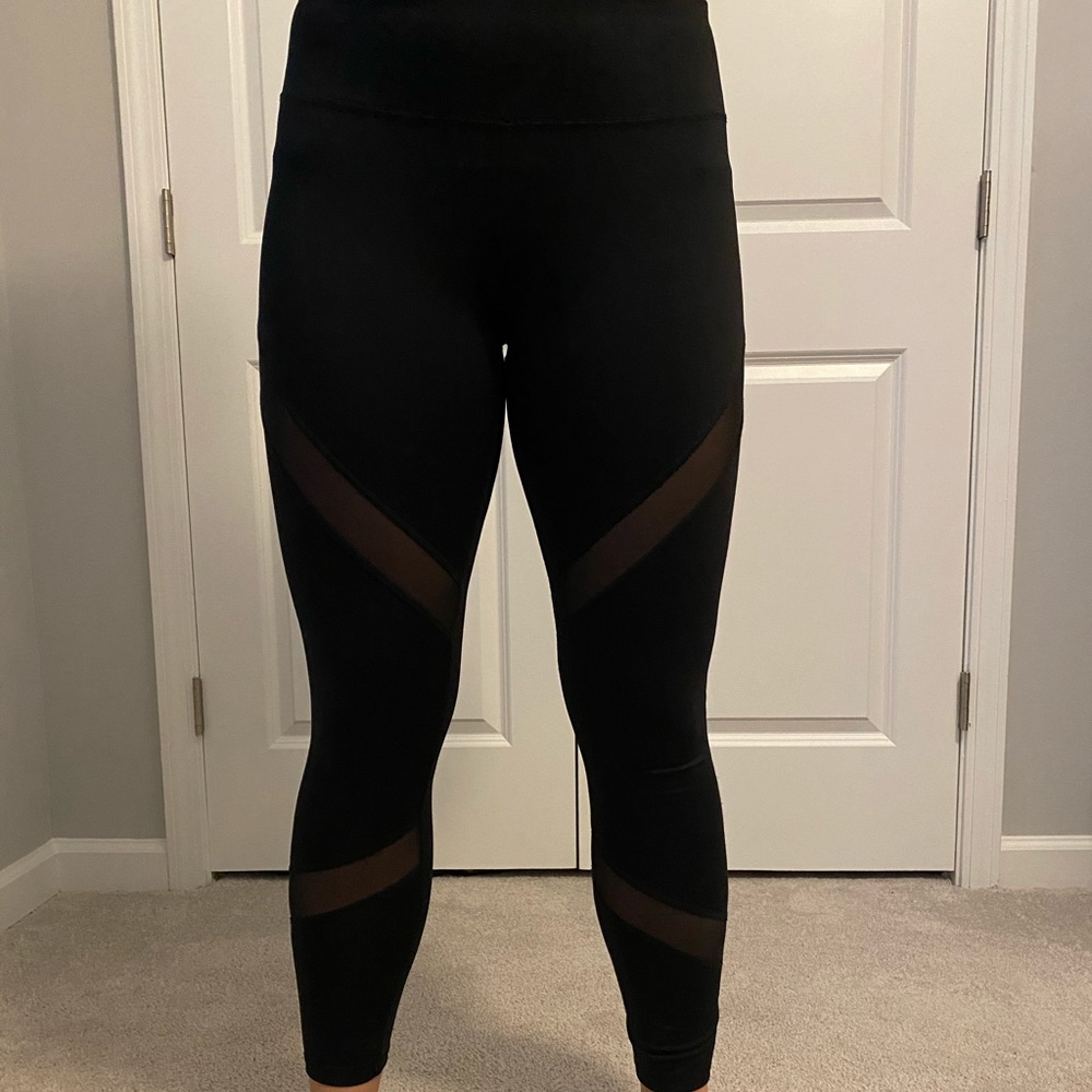 Black long leggings with mesh design